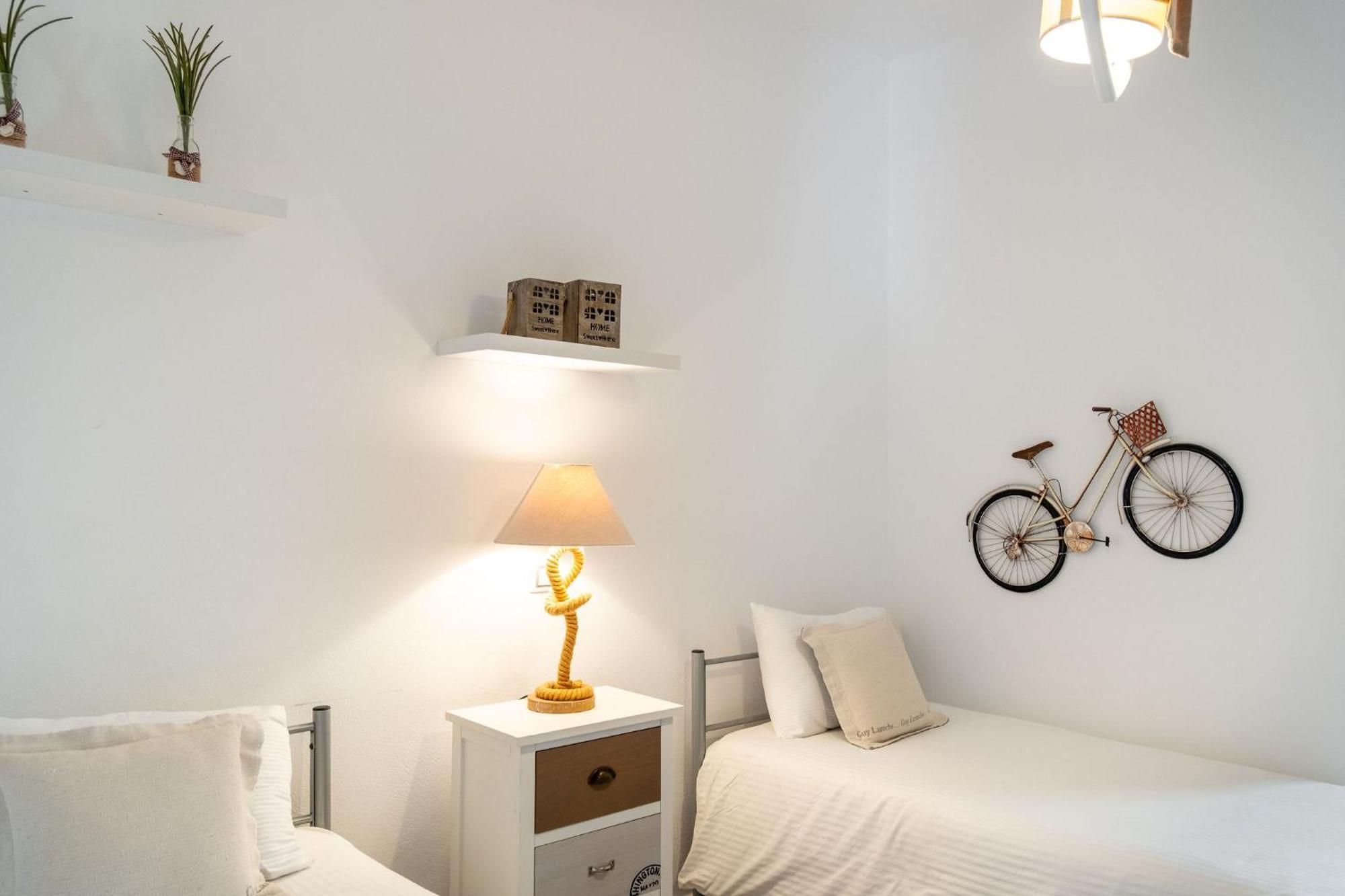 Azzurro Bianco Suites Парос Екстериор снимка