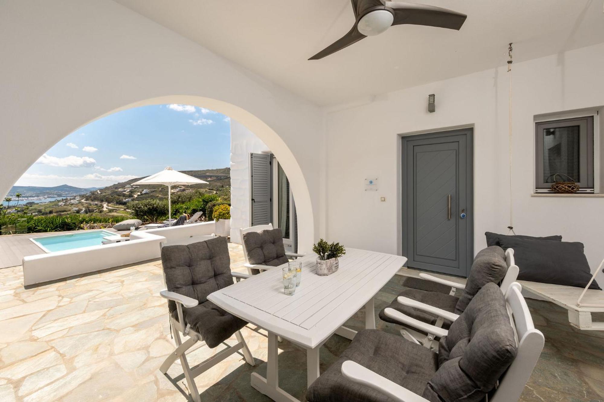Azzurro Bianco Suites Парос Екстериор снимка